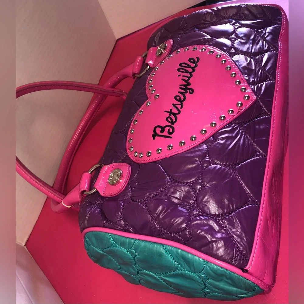 Betseyville Rare Quilted Studded Bag Pink Heart Aquamarine Purple WomenAccessory